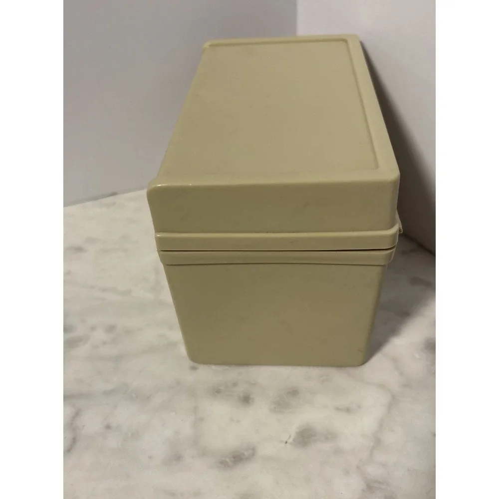 Vintage 70s Plastic Beige Recipe Box With New‎ In Package 40 Recipe Cards